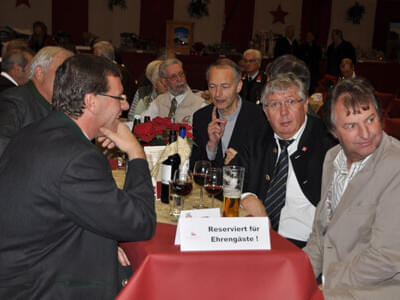 2012 - Fahnenweihe Bild 140